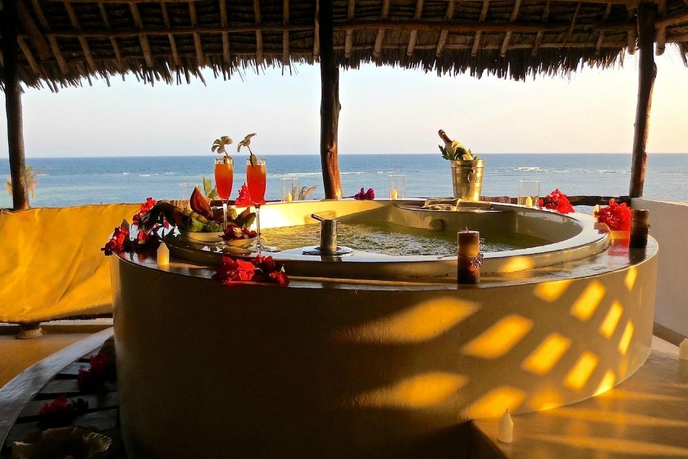 Mawe Resort Watamu Boutique Hotel ภายนอก รูปภาพ